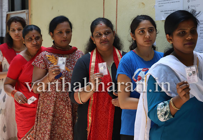 ಲೊಟ್ಟೆಗೊಲ್ಲಹಳ್ಳಿ ಮರು ಮತದಾನ: ಶೇಕಡ 53.33 ರಷ್ಟು ಮತ ಚಲಾವಣೆ